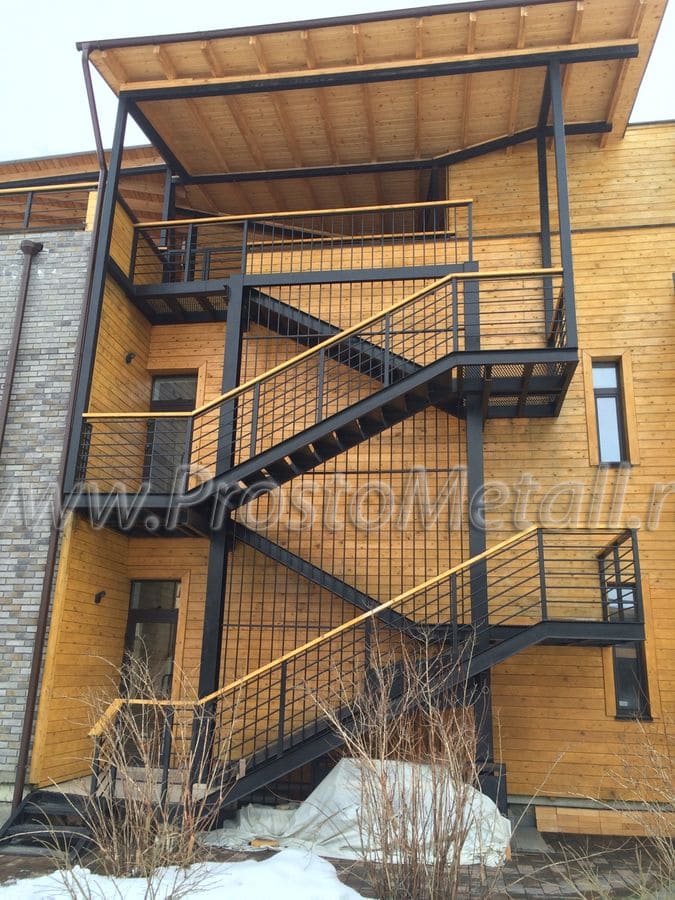 Изготовление металлической лестницы для частного дома